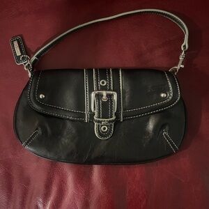 Small phone sized purse